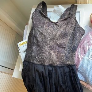 Lululemon exercise shirt